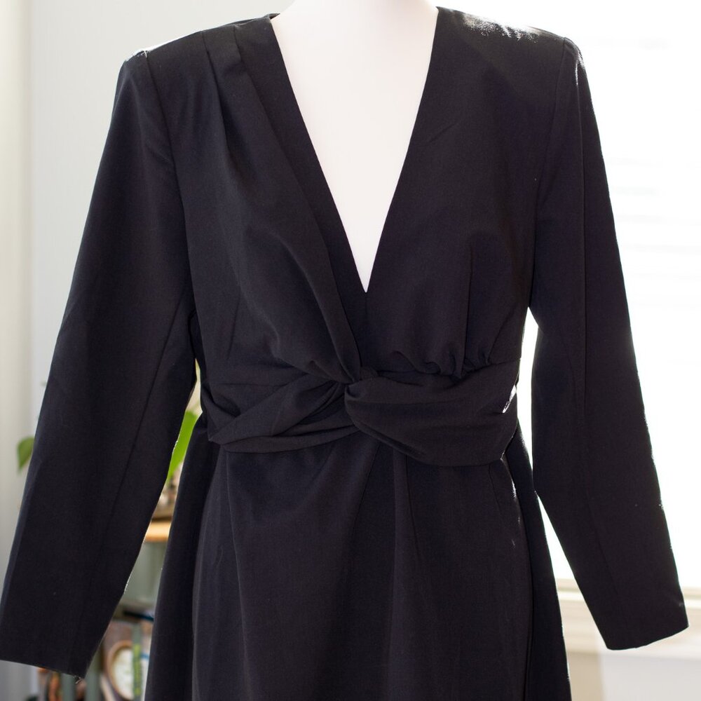 NWT Eloquii Size 14 Black Party Minidress w/Padded Shoulders and Twist Front